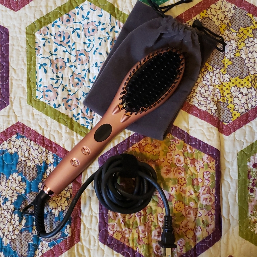 Glamfields Straightening Brush